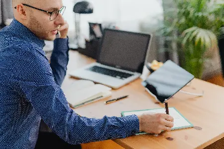 Sujet de Mémoire en Communication ✍️ idées et exemples